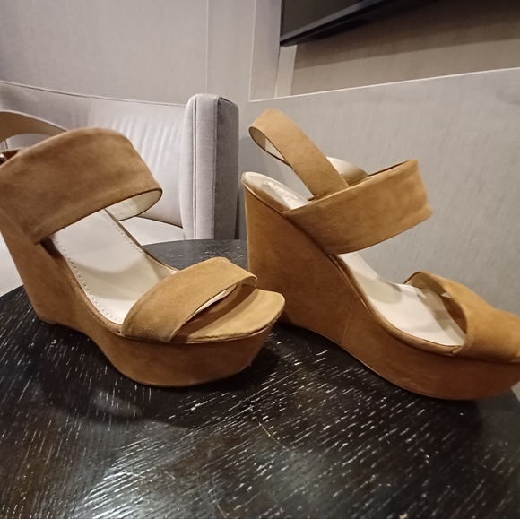 NEW TORY BURCH PLATFORM SUEDE WEDGE SHOES - Picture 1 of 4